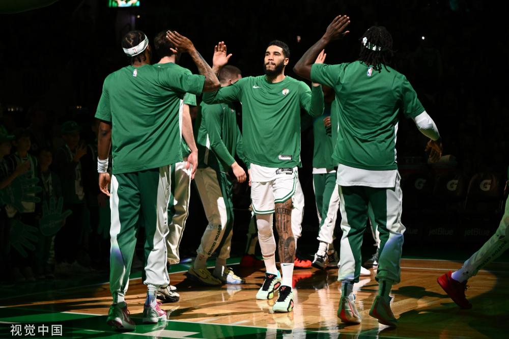 此事件同时 此事件同时