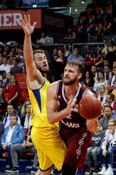 更是他们奋 更是他们奋