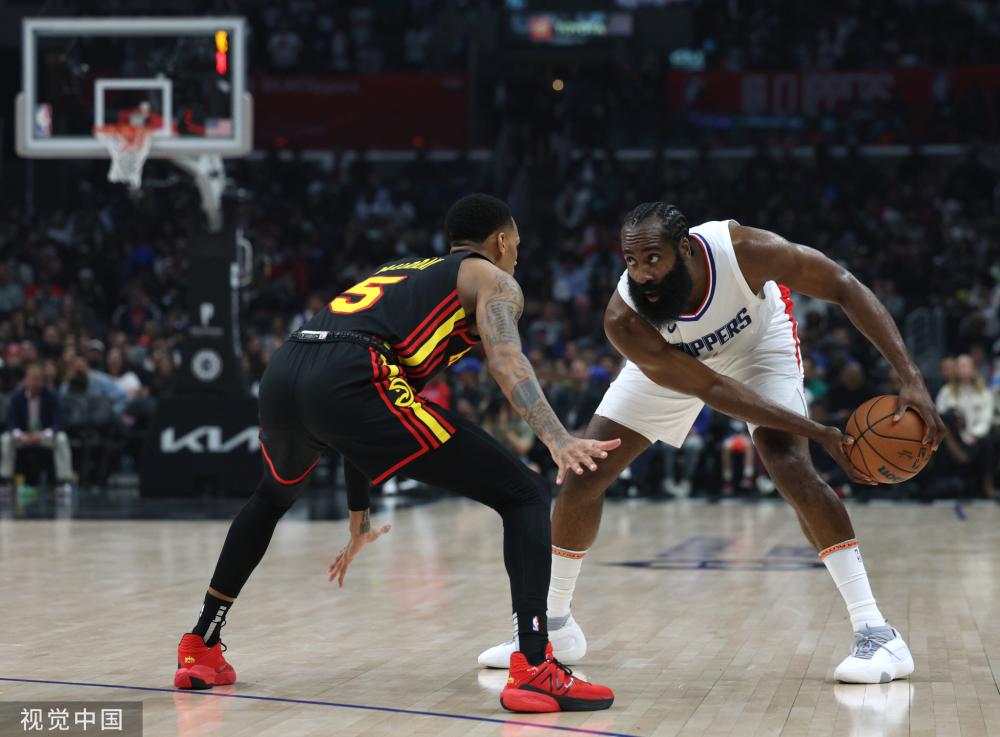 个焦点则是 个焦点则是