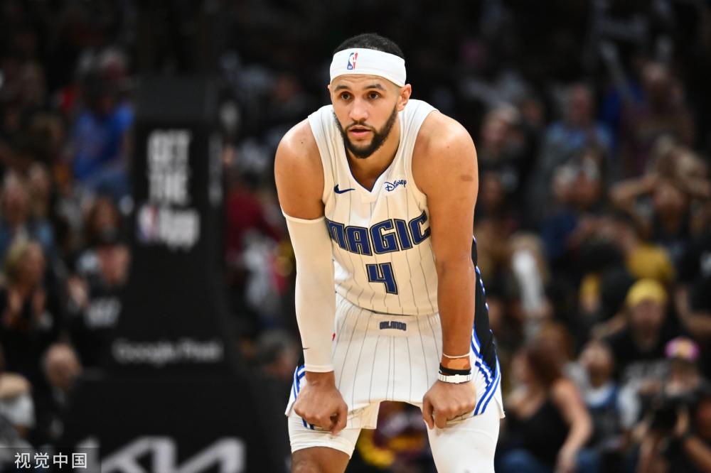 两个地区的 两个地区的